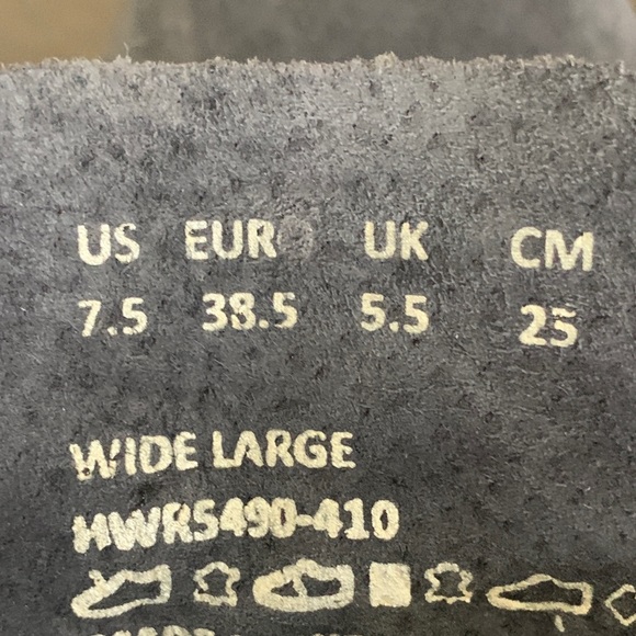 NWOT Hush Puppies Cyra Catelyn Dark Blue Chukka Boots - Picture 8 of 8